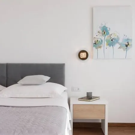 Ivanka Apartamento *